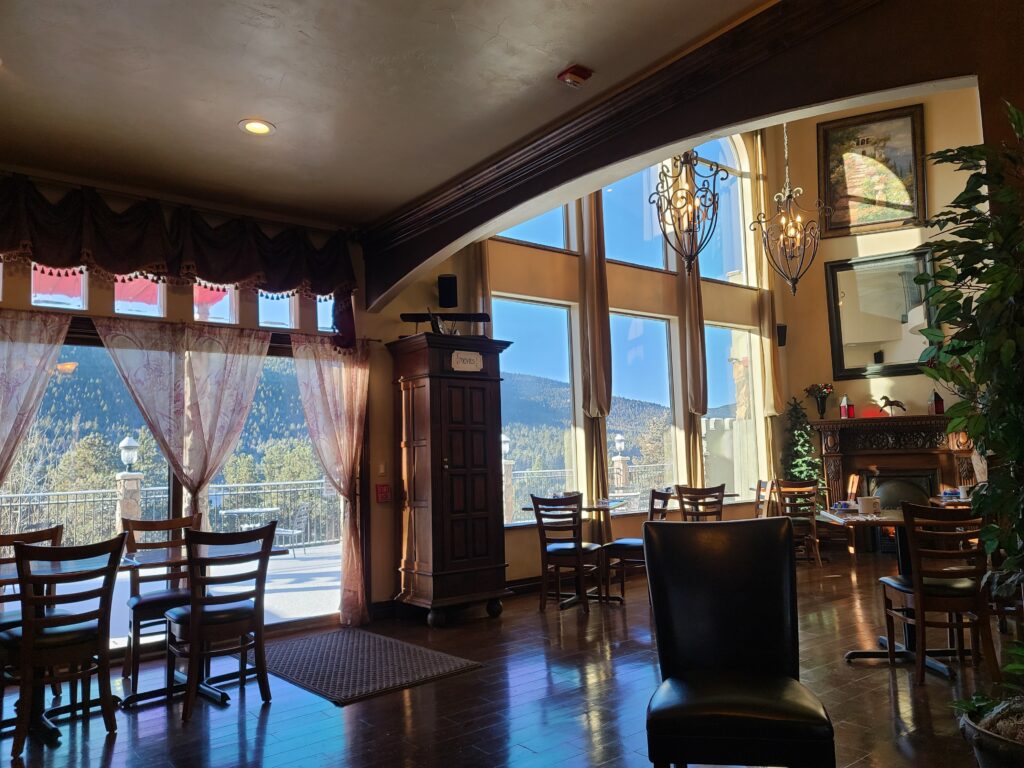 Romantic-Rooms-Near-Denver-breakfast-serving-area-at-Arrowhead-Manor