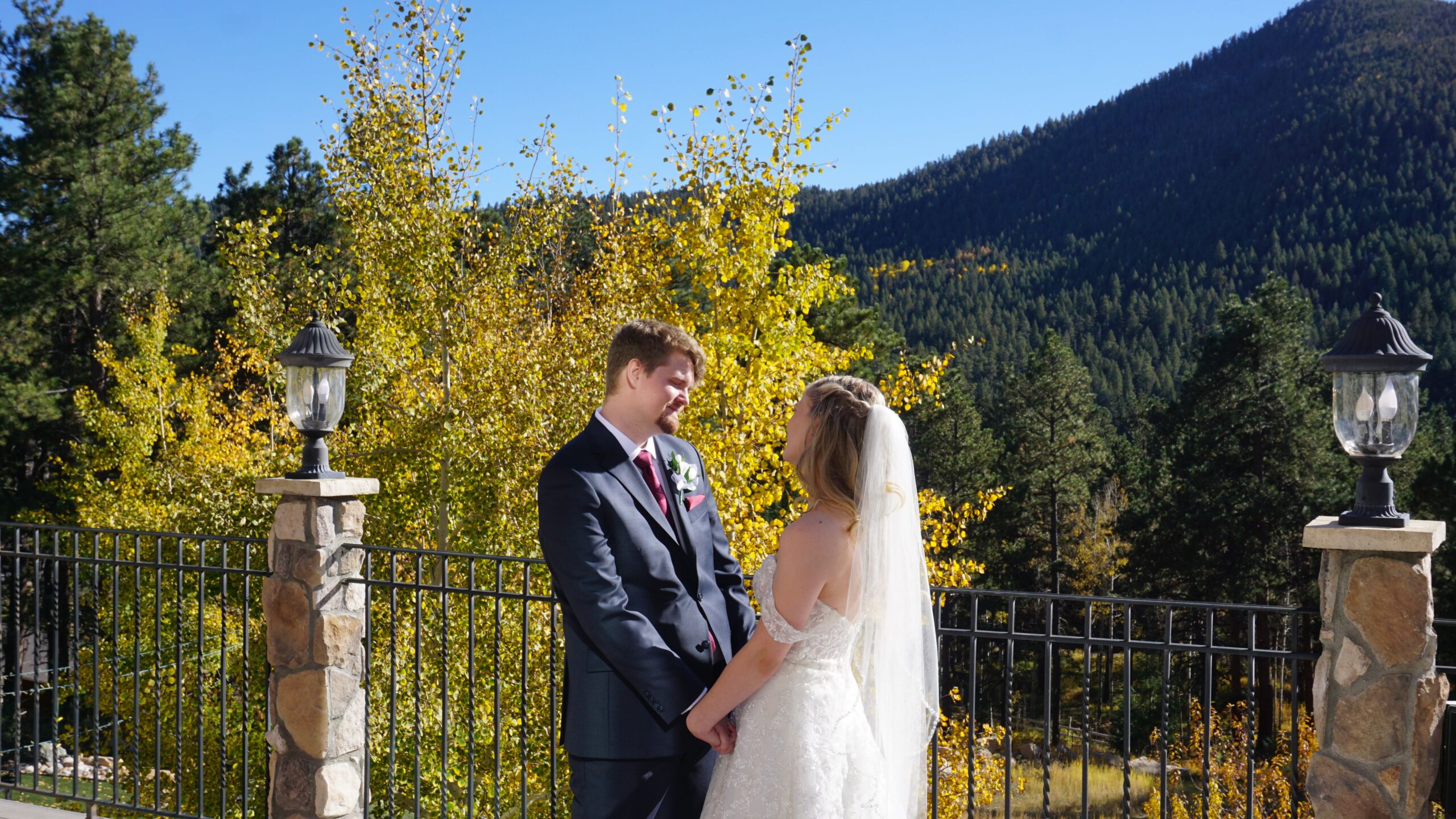 Fall-Denver-wedding-Venue-at-Arrowhead