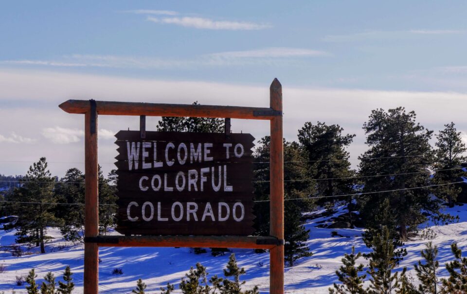 welcome to colorado sign